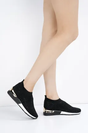 Ari Slip On Trainer in Black