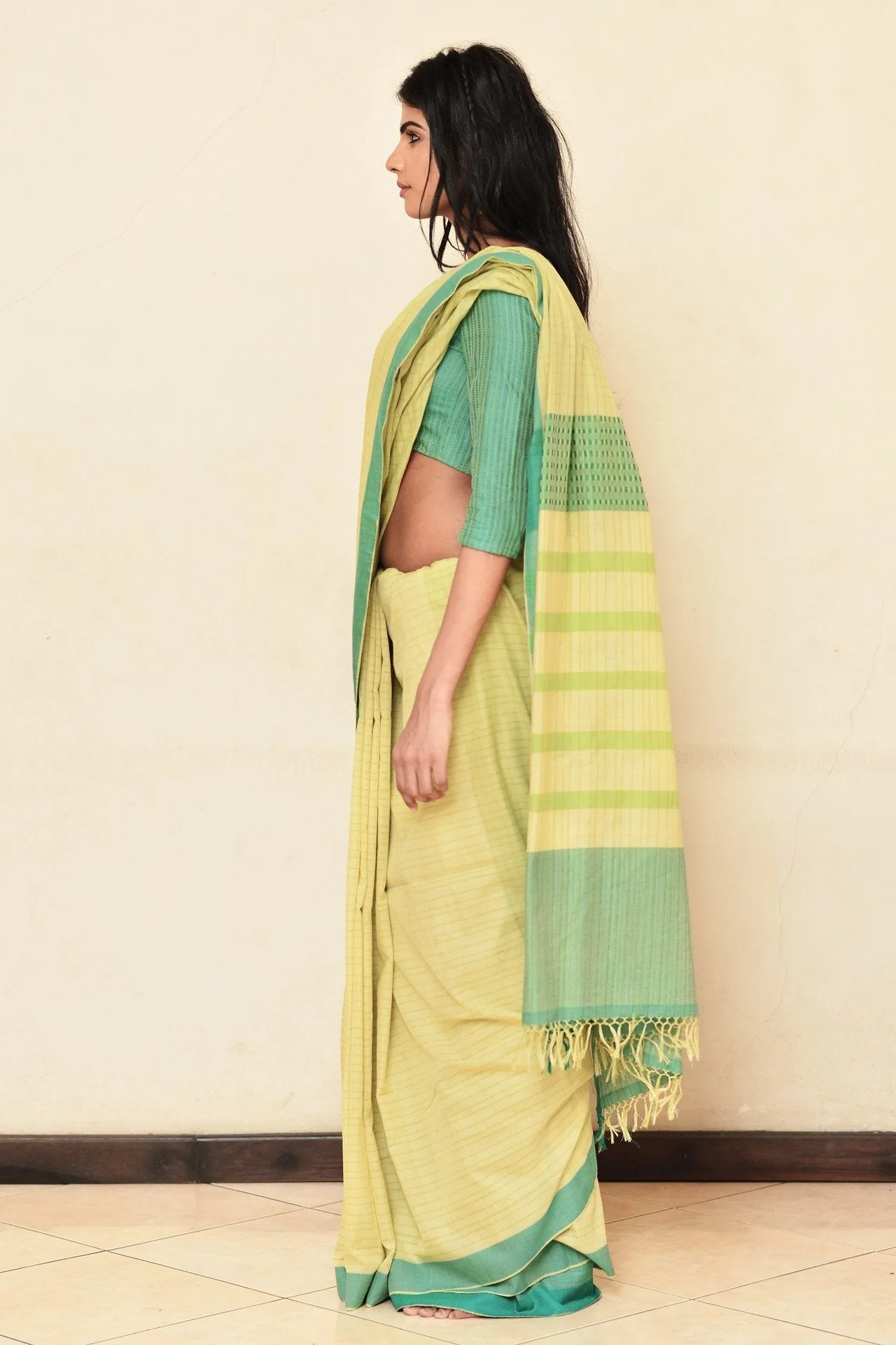 Haritha Rekha Saree