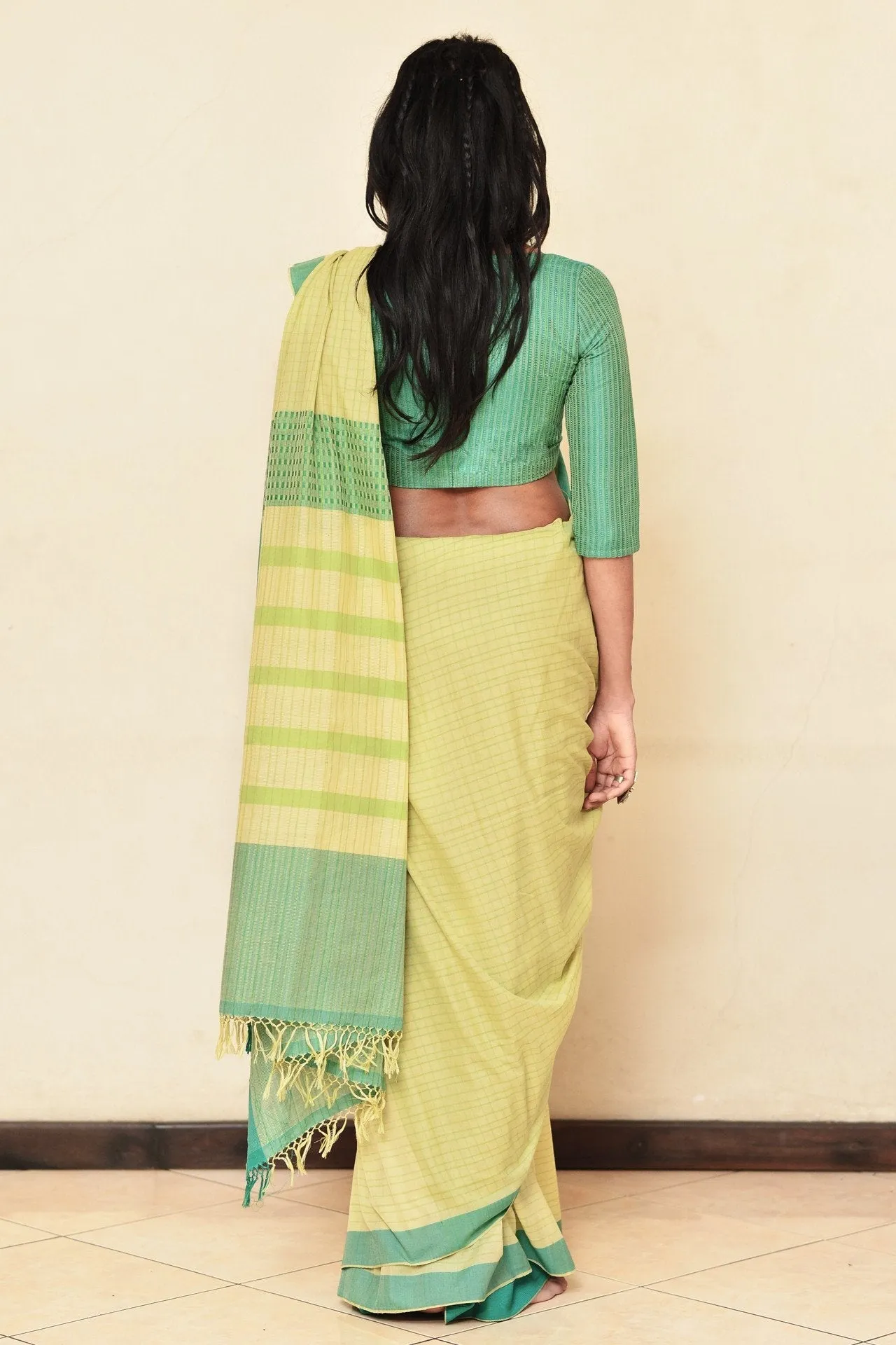 Haritha Rekha Saree