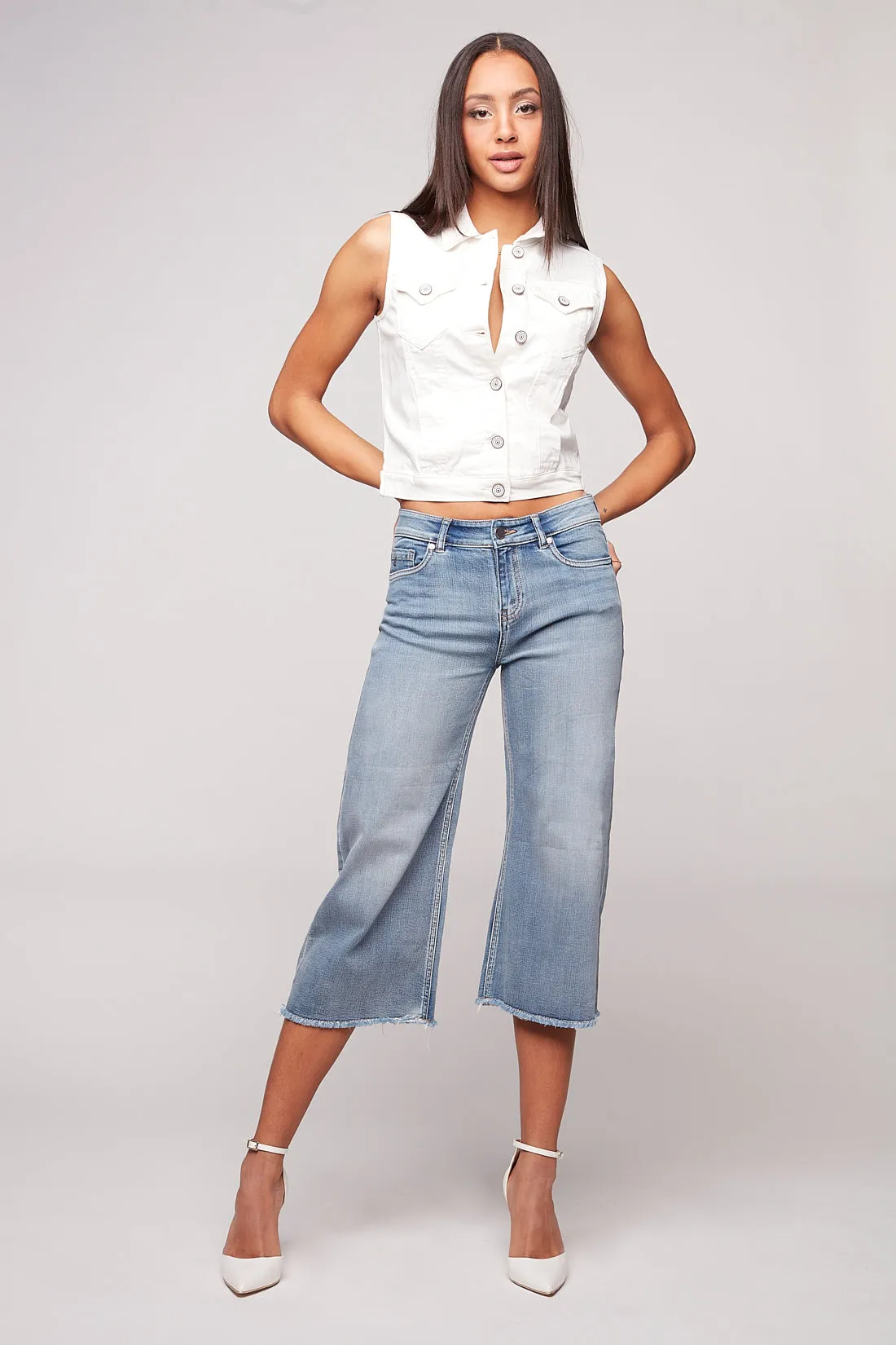 MEGHAN - Ladies 5 Pocket Wide Leg Cropped Pant - Vintage Bleach